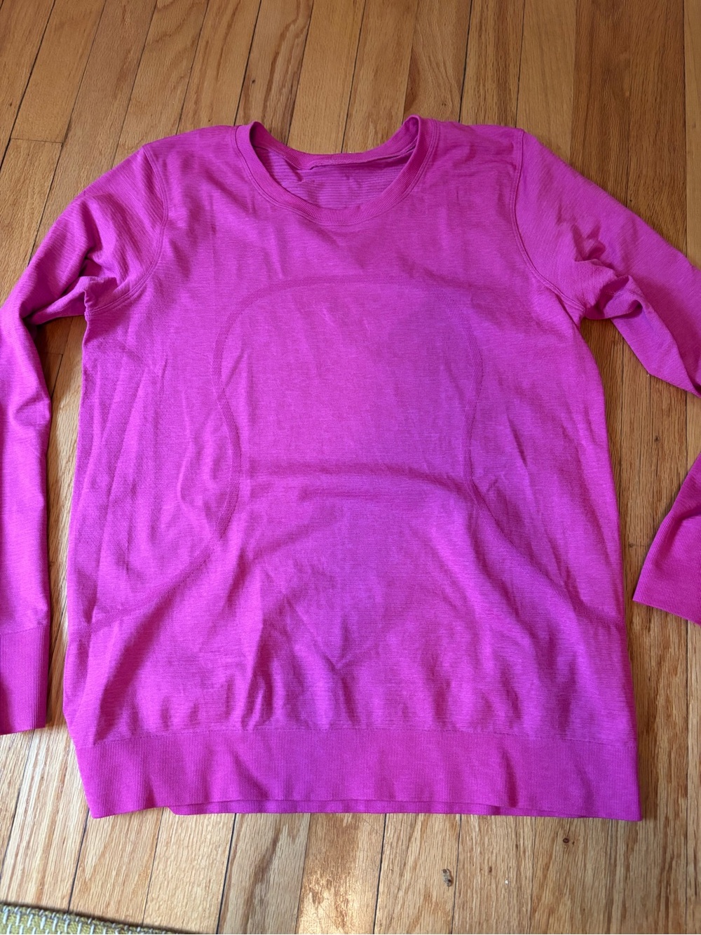 Lululemon swiftly relaxed long sleeve.